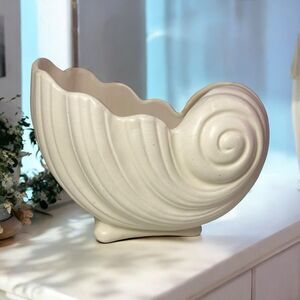Vintage Seashell Planter Ivory Cream Pottery Vase Nautilus 5 1/4” x 7.5”